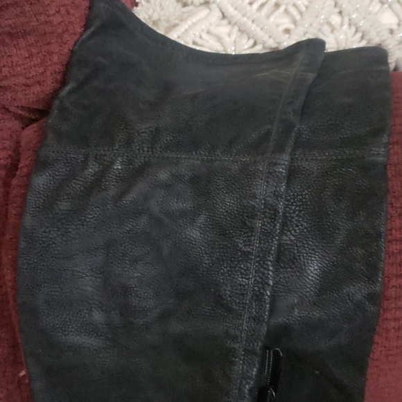 Over the knee boots - Picture 3 of 4